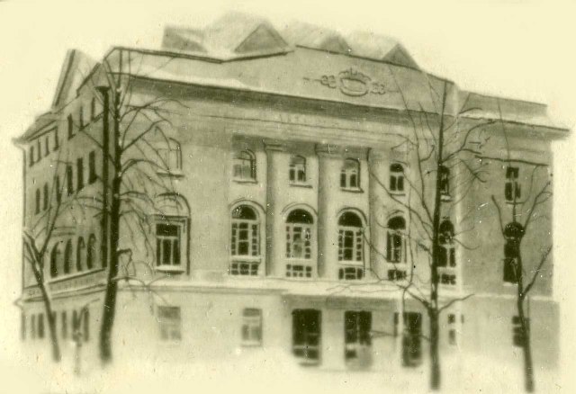 Учебный корпус ЛСХИ на Гагаринской